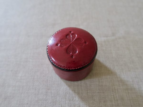 Boîte en cuir rouge - medium