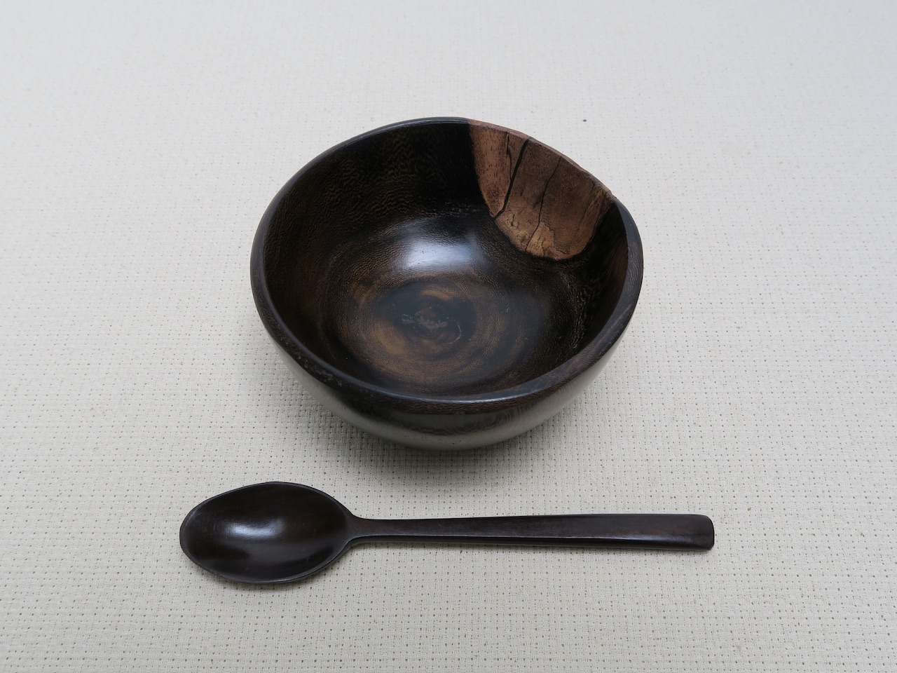 Ebony wood bowl and its spoon